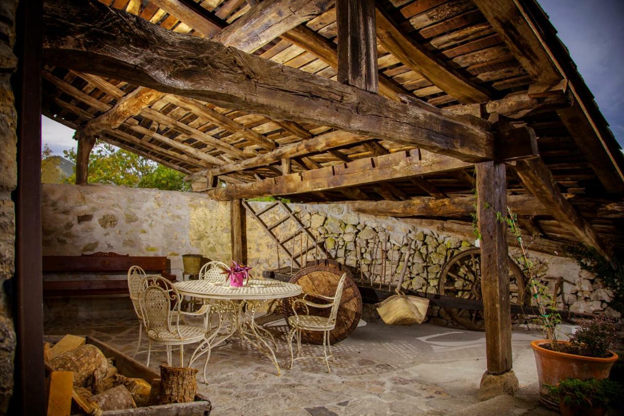 Caseria El Hondrigu Местас-дель-Кон Экстерьер фото
